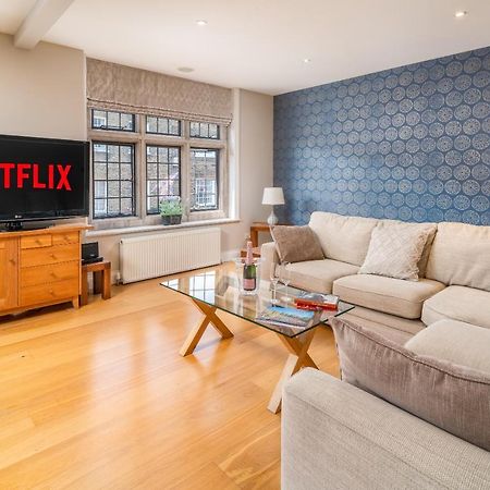 Castle Properties:Eton-The College Windsor Exteriör bild
