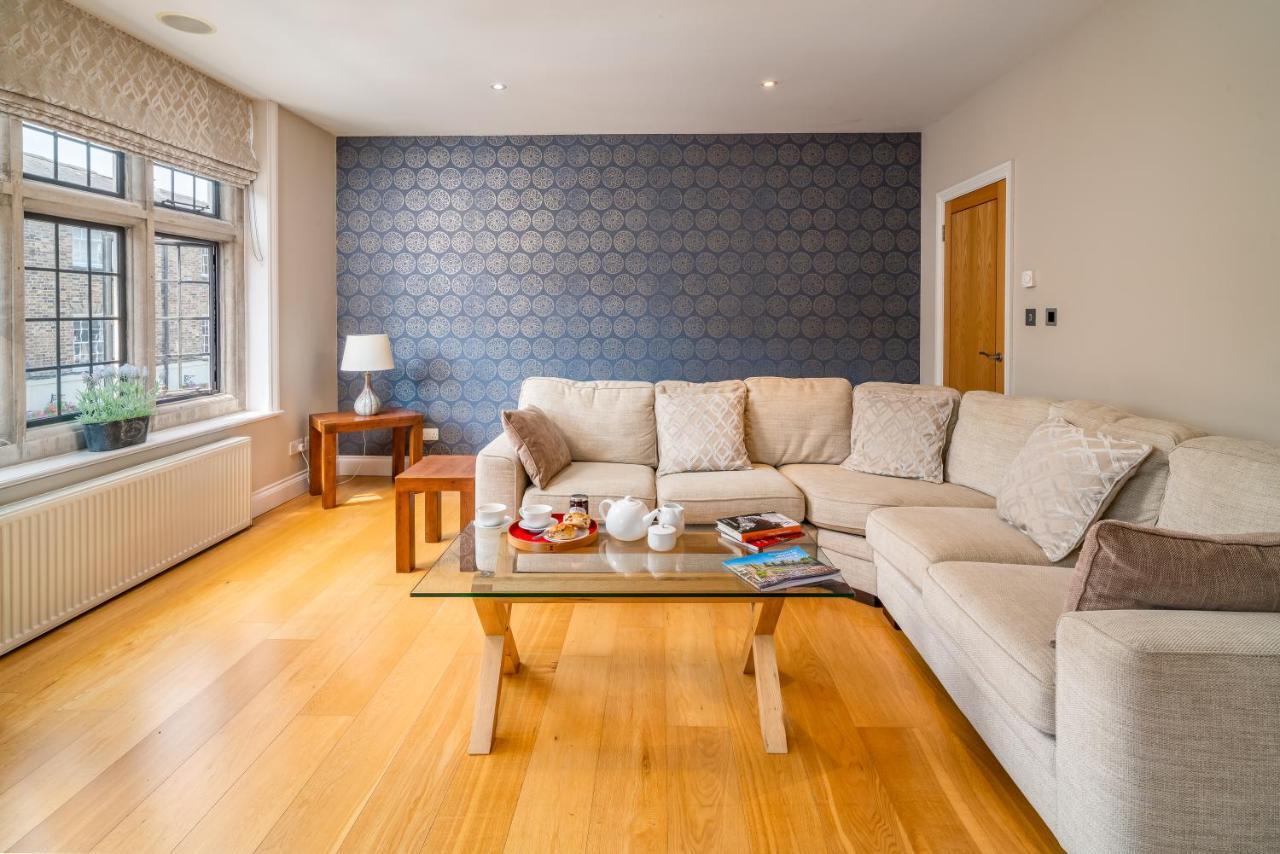 Castle Properties:Eton-The College Windsor Exteriör bild