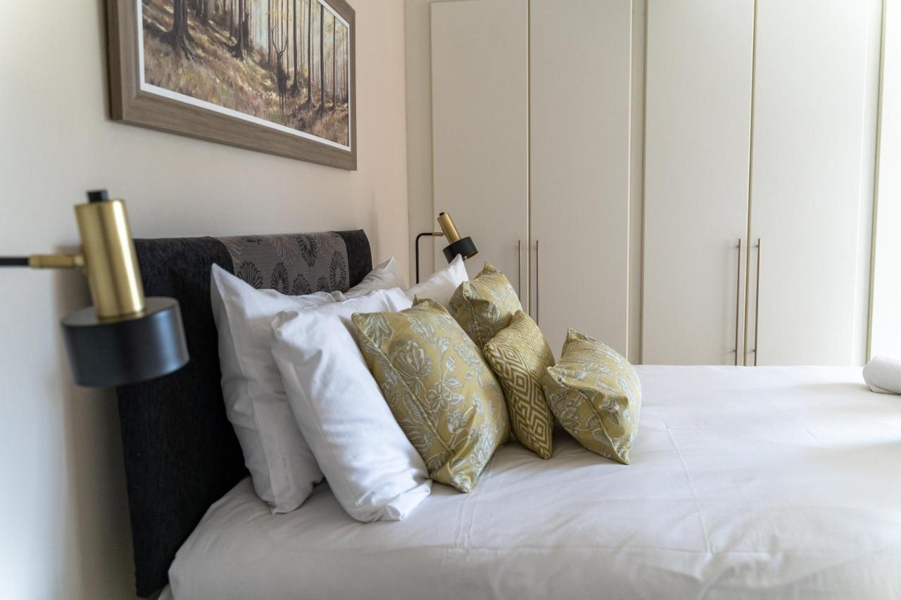 Castle Properties:Eton-The College Windsor Exteriör bild
