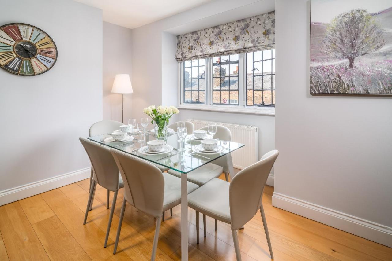Castle Properties:Eton-The College Windsor Exteriör bild