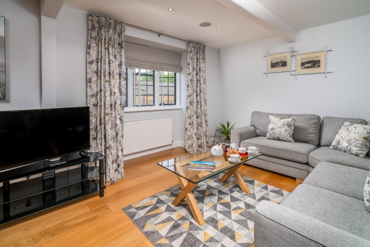 Castle Properties:Eton-The College Windsor Exteriör bild
