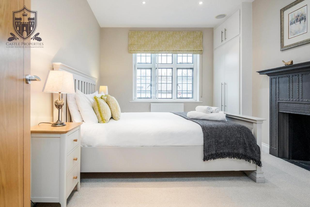 Castle Properties:Eton-The College Windsor Exteriör bild