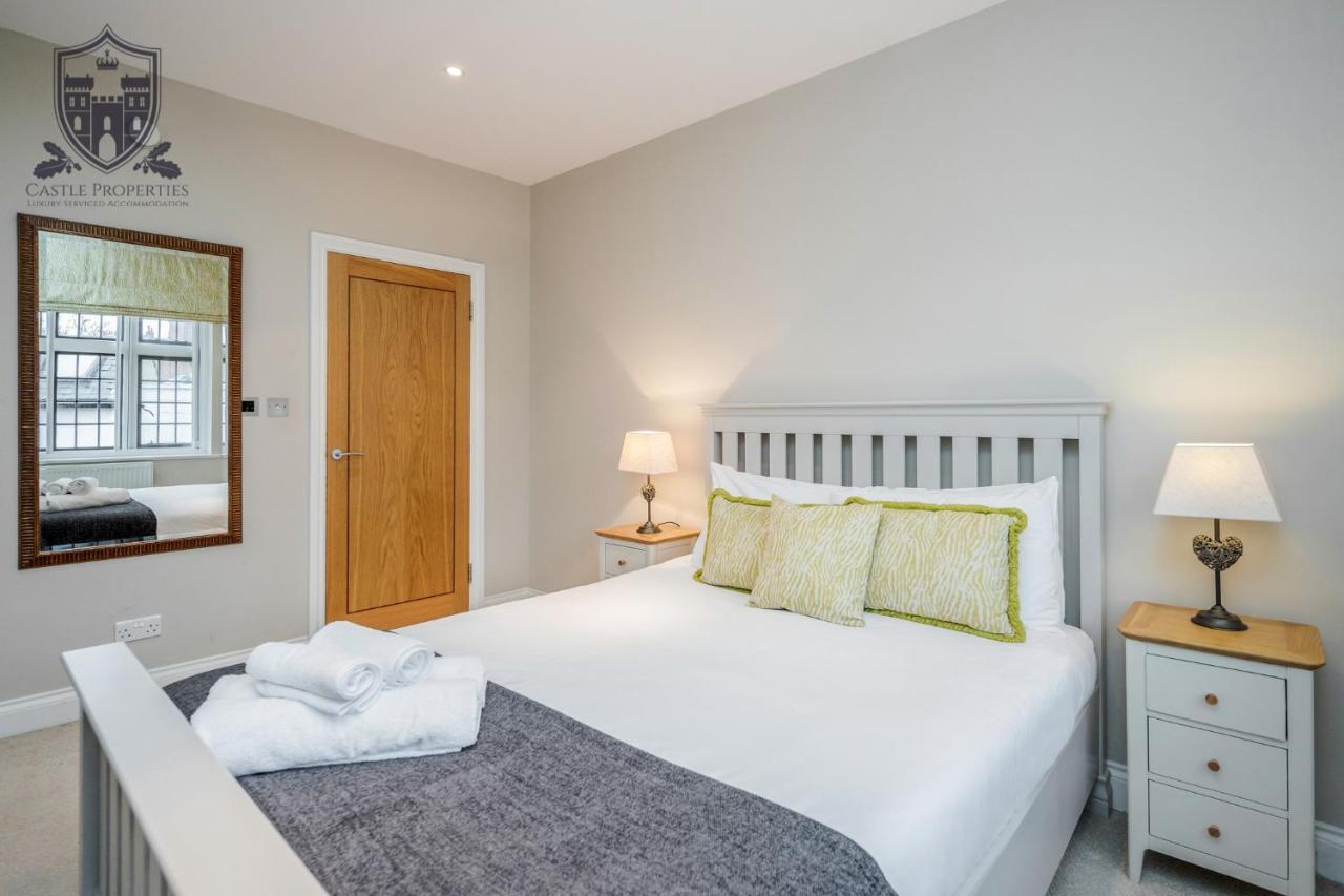 Castle Properties:Eton-The College Windsor Exteriör bild