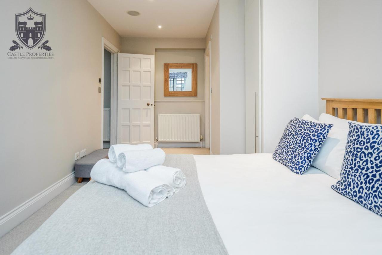 Castle Properties:Eton-The College Windsor Exteriör bild