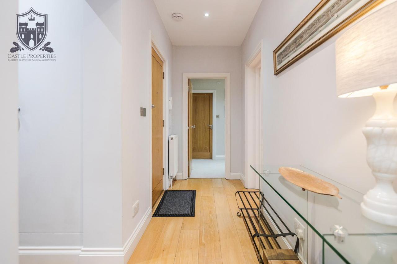 Castle Properties:Eton-The College Windsor Exteriör bild