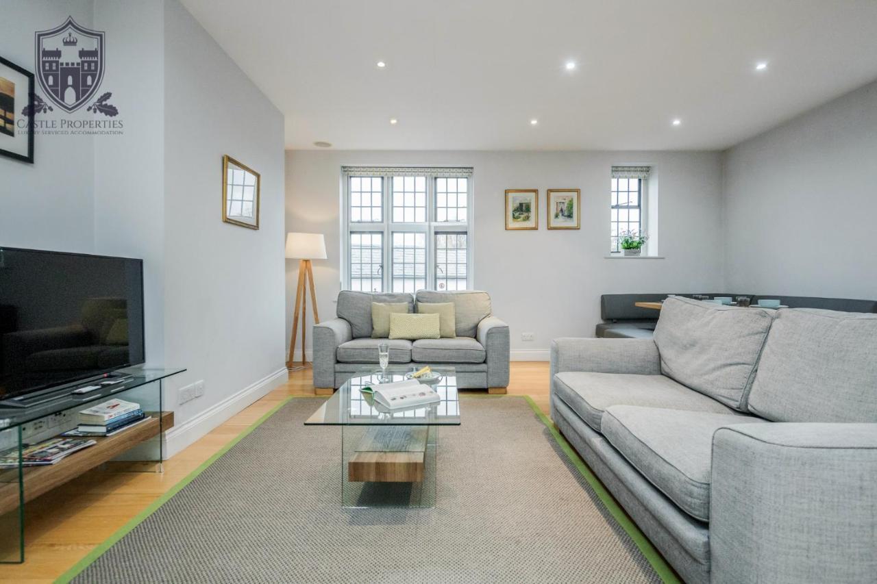 Castle Properties:Eton-The College Windsor Exteriör bild