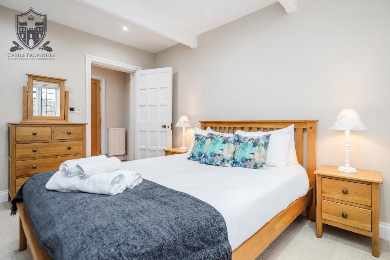 Castle Properties:Eton-The College Windsor Exteriör bild