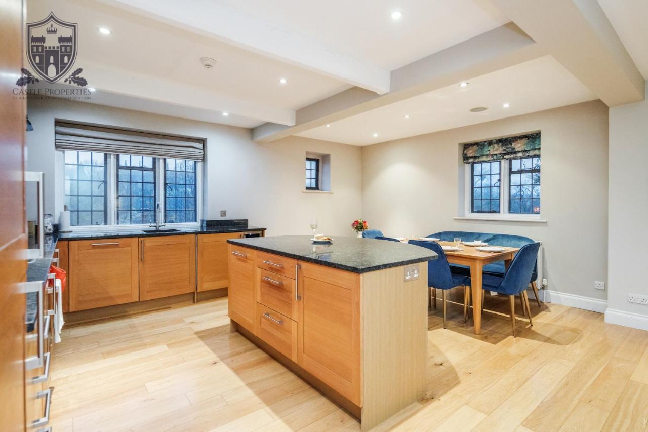 Castle Properties:Eton-The College Windsor Exteriör bild